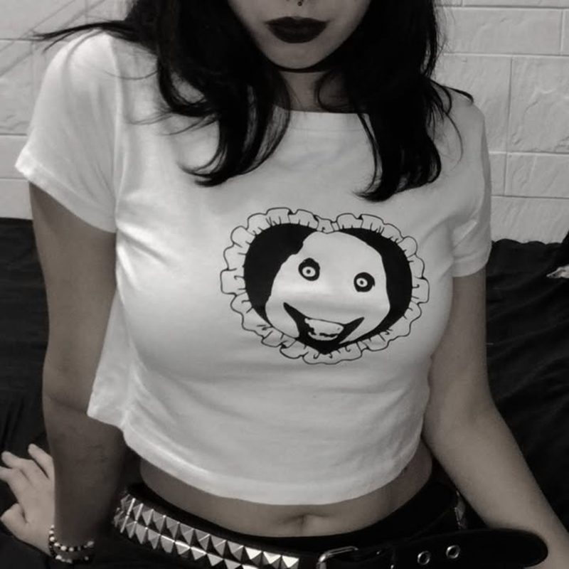 Y2K Graphic Baby Tee Crop - Atasan Crop Top Grafis Hati Goth
