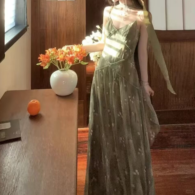 Gaun Midi Tanpa Tali Berkerah  - French Vintage Floral Midi Dress ulasan dan harga